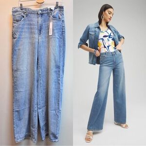 NWT Chico’s High Rise Wide Leg Jeans